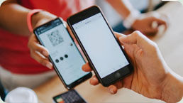 UPI vs Credit Cards: Experts explain how to choose right payment method for everyday spending